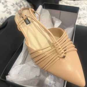 Nine West Ivory Flats